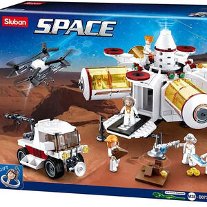 NEW Space Collection Lunar Station Brick Building Set 642pcs B0739